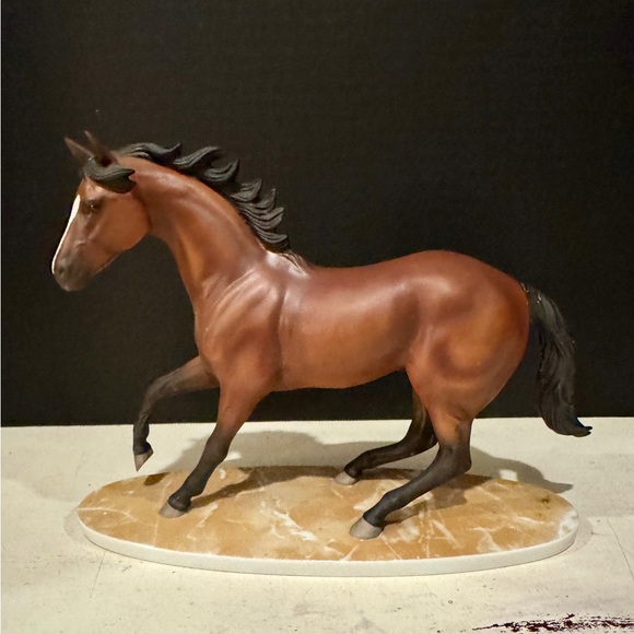 Lenox Other - Lenox Majestic Brown Horse Sculpture